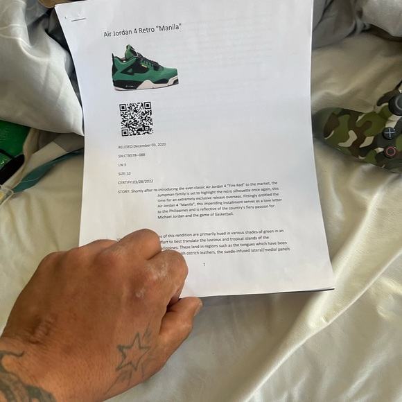 This is jordan 4 - Picture 4 of 8